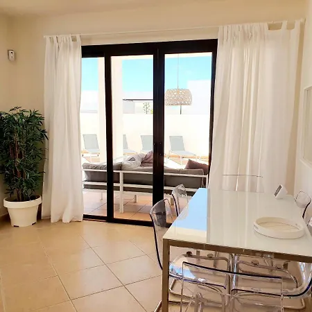 Ora - 2 Bedroom Modern With Uktv, Wifi, Pool Close To Town Villa *